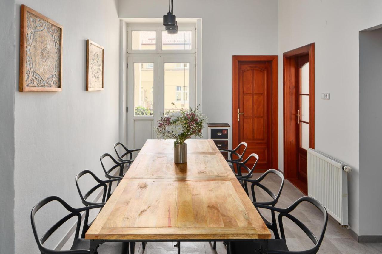 Prague Days - Spacious 3Bdr Apartment - Trendy Neighbourhood Exteriör bild