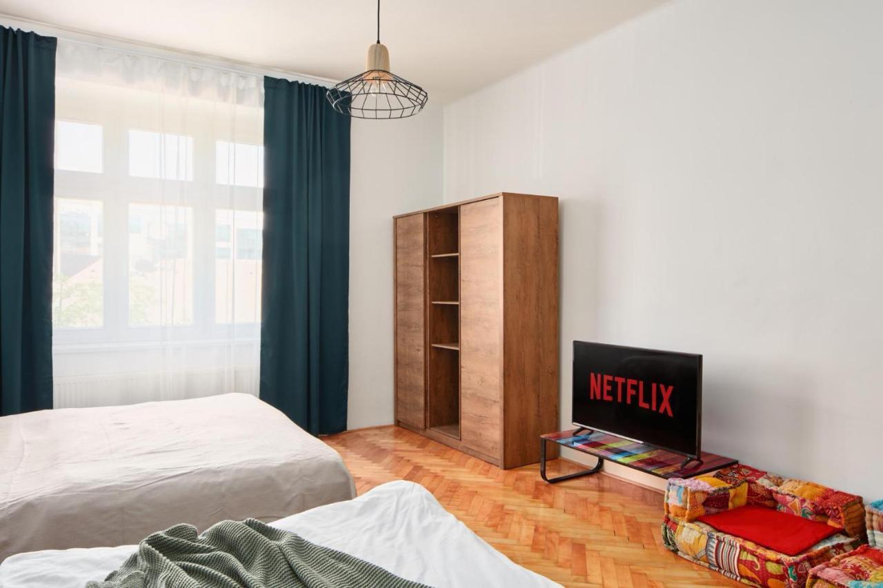 Prague Days - Spacious 3Bdr Apartment - Trendy Neighbourhood Exteriör bild