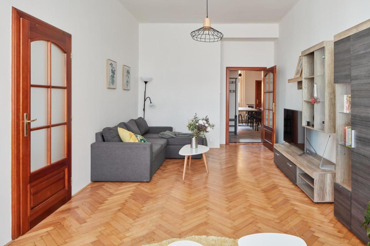 Prague Days - Spacious 3Bdr Apartment - Trendy Neighbourhood Exteriör bild